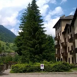 https://tettuccio-montesole.it-lombardy.com